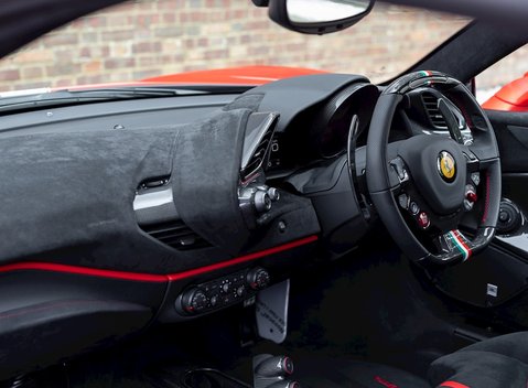 Ferrari 488 Pista 14