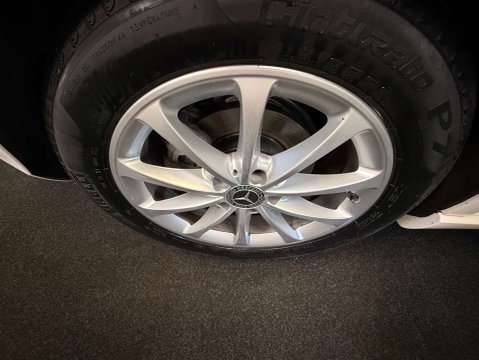 Mercedes-Benz A Class 1.5 A 180 Sport D Auto 5dr 40