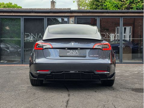 Tesla Model 3 Model 3 Performance AWD 4WD 4dr 9