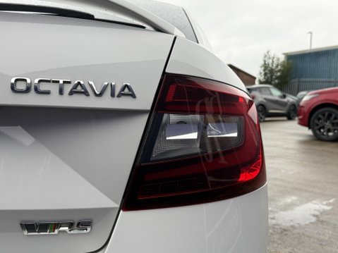 Skoda Octavia 2.0 TSI GPF vRS Hatchback 5dr Petrol Manual Euro 6 (s/s) (245 ps) 19