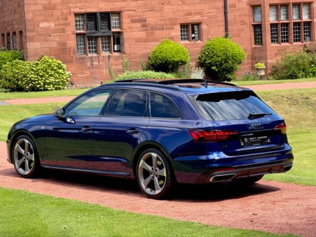 Audi A4 AVANT TFSI S LINE BLACK EDITION MHEV