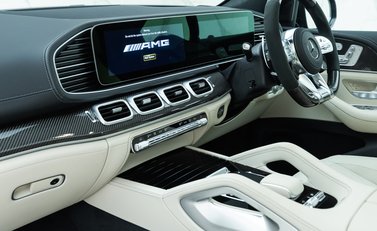 Mercedes-Benz GLS 63 AMG Night Edition Executive 22