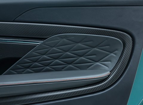 Aston Martin DB12 Coupe 27