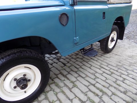 Land Rover 88 Series 111 Petrol + 7 Seats 18