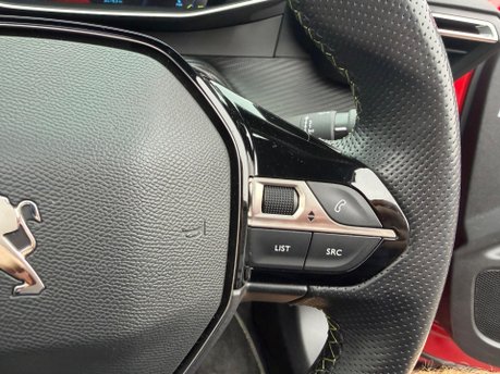 Peugeot e-2008 GT PREMIUM 14