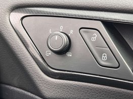 Volkswagen Golf 2.0 Golf R TSi 4WD 5dr 71