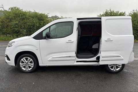 Toyota Proace City L1 Design 100 ps EAT8 Automatic Panel Van 8