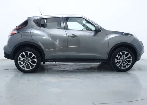 Nissan Juke 1.6 Tekna SUV 5dr Petrol XTRON Euro 6 (117 ps) 13