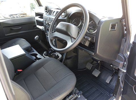 Land Rover 90 County 15