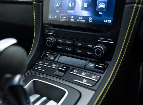 Porsche Cayman GT4 (718) 24
