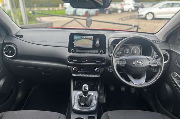 Hyundai KONA T-GDI PREMIUM MHEV 33