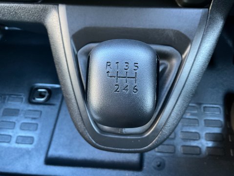 Citroen Dispatch 2.0 BlueHDi 1400 Enterprise Edition XL FWD 3 Euro 6 (s/s) 6dr 29