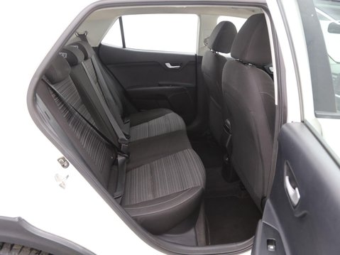 Kia Stonic 1.0 T-GDi 2 Euro 6 (s/s) 5dr 23