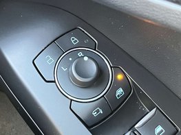 Ford Focus 1.0 Focus ST-Line X MHEV Auto 5dr 63