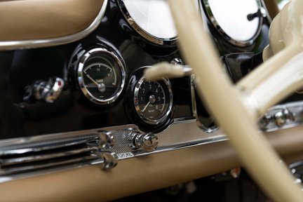 Mercedes-Benz 300 SL Gullwing 31