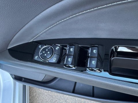 Ford Mondeo TITANIUM EDITION 29