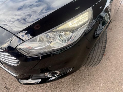 Ford S-Max 2.0 TDCi Titanium Euro 6 (s/s) 5dr 35
