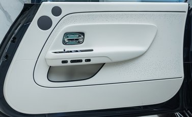 Rolls-Royce Spectre 25