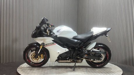 Honda CBR 2014 35K LONG MOT 600CC SPORTS BIKE SERVICED WARRANTY 6