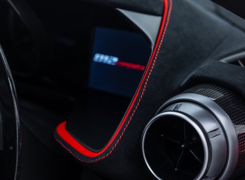 Ferrari 812 Competizione 27