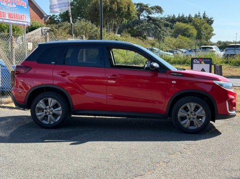 Suzuki Vitara SZ-T BOOSTERJET MHEV 2