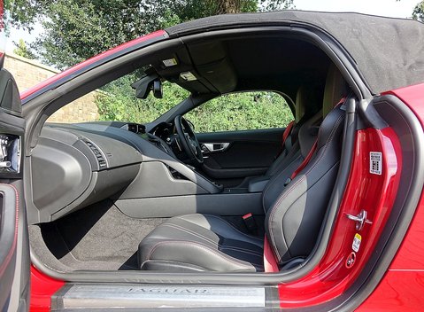 Jaguar F-Type V6 S Convertible 33