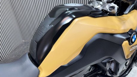 BMW F750GS 2018 ADVENTURE BIKE FULL LUGGAGE 30K NEW MOT 850CC 35