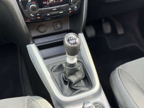 Suzuki Vitara 1.6 Vitara SZ5 DDiS Allgrip 4WD 5dr 24