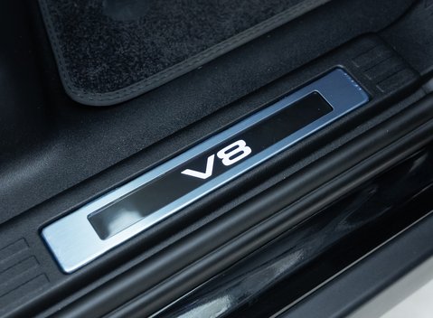 Land Rover Defender 110 V8 22