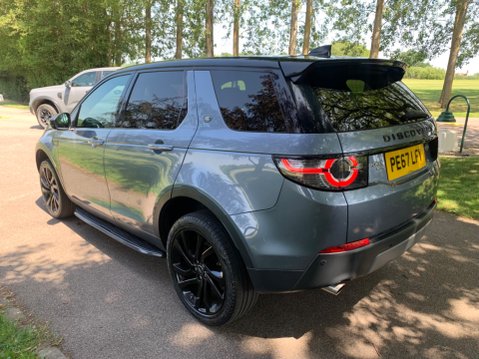 Land Rover Discovery Sport TD4 HSE BLACK 27