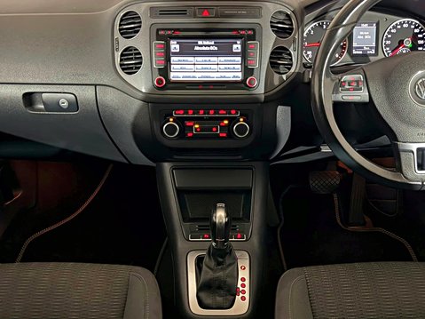 Volkswagen Tiguan SE TDI BLUEMOTION TECHNOLOGY 4MOTION DSG 15