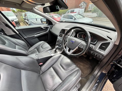 Volvo XC60 2.4 D5 SE Lux Nav Geartronic AWD Euro 5 5dr 14