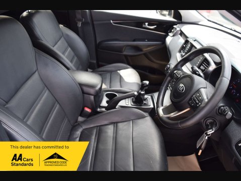 Kia Sorento 2.2 Sorento KX-2 CRDi ISG 4x4 4WD 5dr 35