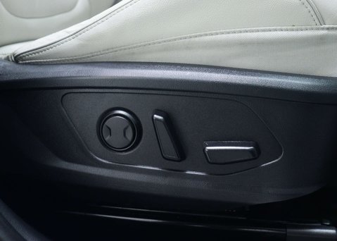 Hyundai TUCSON 1.6 h T-GDi 13.8kWh Ultimate SUV 5dr Petrol Plug-in Hybrid Auto 4WD Euro 6 46