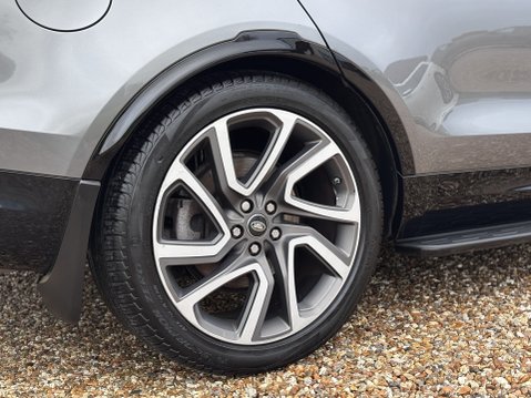 Land Rover Discovery TD6 HSE LUXURY 25