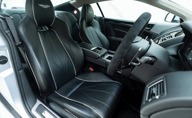 Aston Martin Virage 10