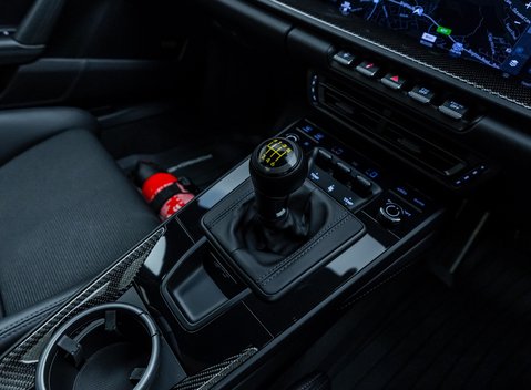 Porsche 911 GT3 TOURING (992) 20