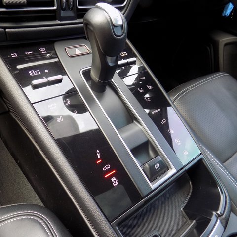 Porsche Macan 2.0T PDK 4WD SUV 