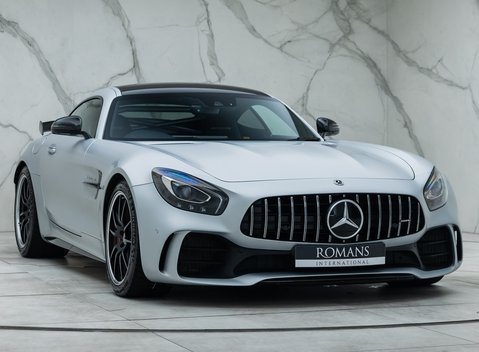 Mercedes-Benz AMG GT R 10
