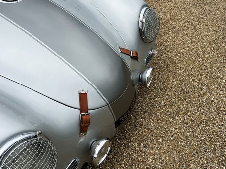 Martin and Walker Speedster 2.0L 28