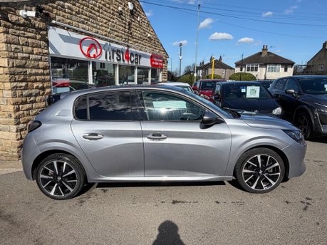 Peugeot 208 PURETECH ALLURE S/S 8