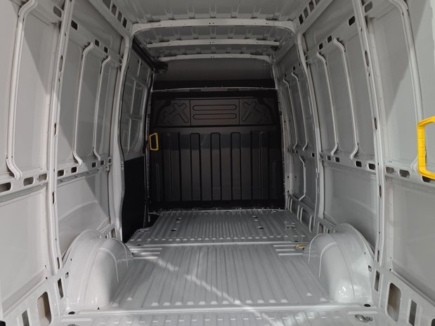 Iveco Daily 2.3 35S14 H2 Roof Business Van 3520L WB 11