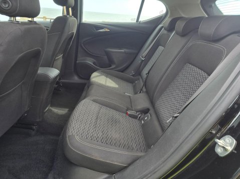 Vauxhall Astra 1.4i Turbo SRi Nav Euro 6 5dr 19