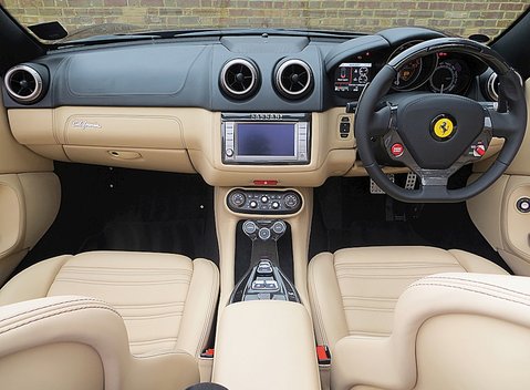 Ferrari California 13