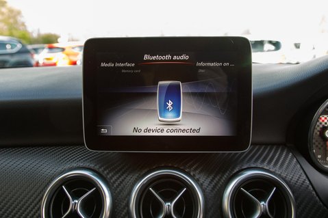 Mercedes-Benz A Class A 200 AMG LINE EXECUTIVE 25