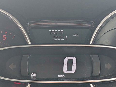 Renault Clio ICONIC DCI 27