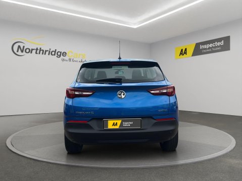 Vauxhall Grandland X 1.2 Turbo SE Premium Euro 6 (s/s) 5dr 7