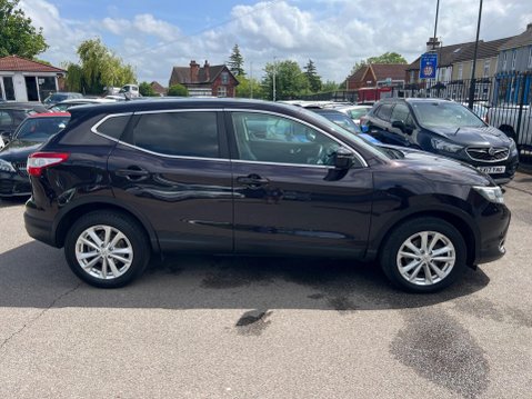 Nissan Qashqai 1.2 DIG-T Acenta Premium 2WD Euro 5 (s/s) 5dr 5