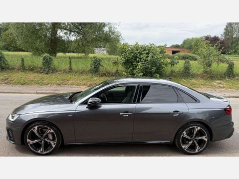 Audi A4 2.0 A4 Black Edition 40 TFSI MHEV Semi-Auto 4dr 44