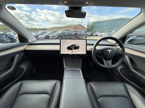 Tesla Model 3 Saloon 4dr Electric Auto RWD (241 bhp) 25